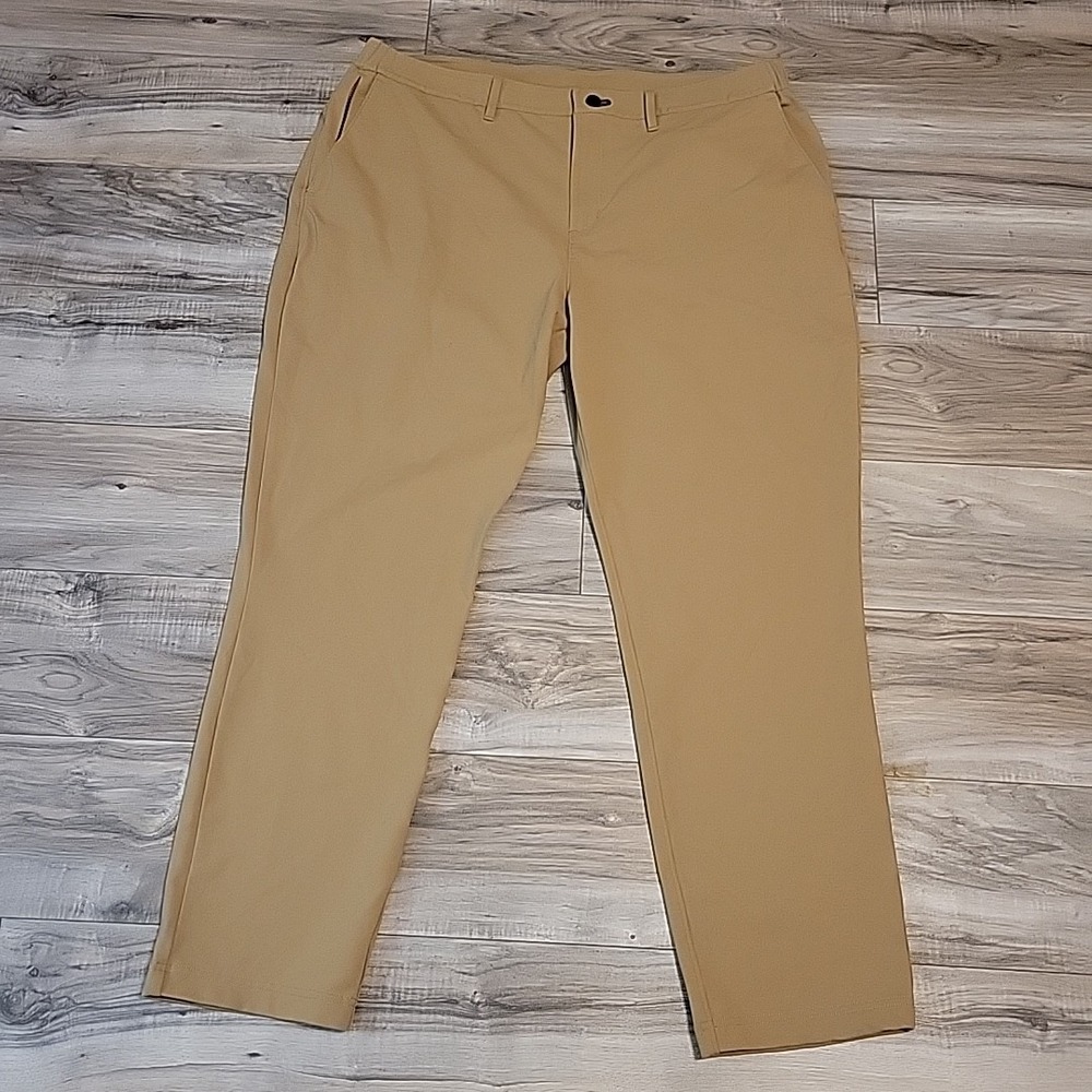 Public Rec Pants Mens 40/30 Tan Athletic Performance Stretch Golf Pockets‎
